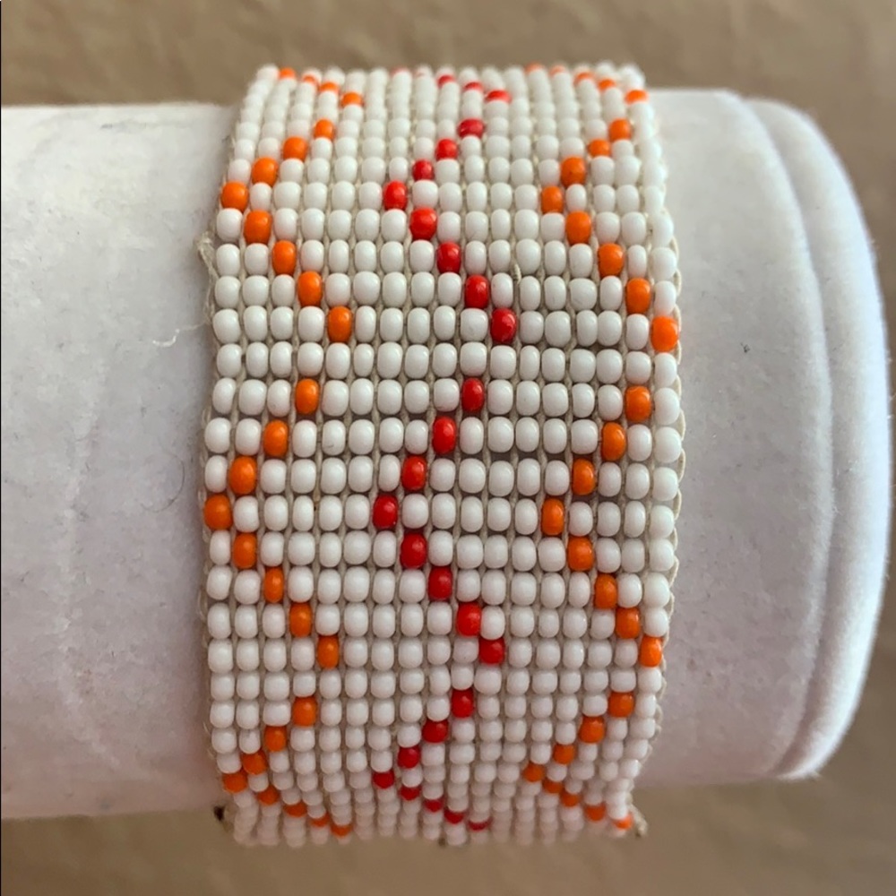 Beaded bracelet